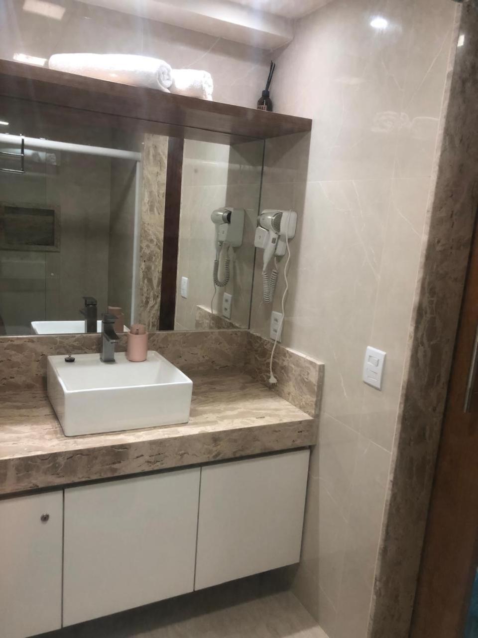 Oito Zero Um - Flat Sol Victoria Marina Apartment Salvador Ngoại thất bức ảnh